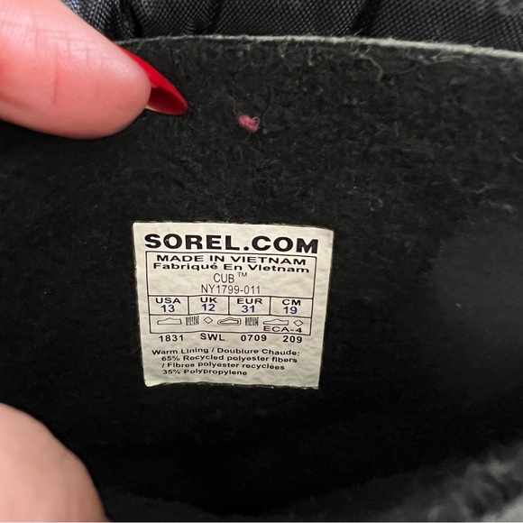Sorel Black ‘Cub' Snow Boot. Size 13 - Picture 10 of 10